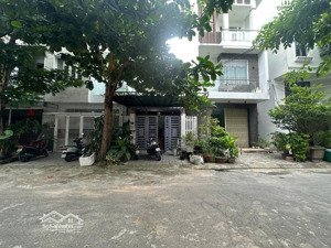 cần bán gấp căn nhà 2 tầng mặt tiền đường dương trí trạch quận sơn trà