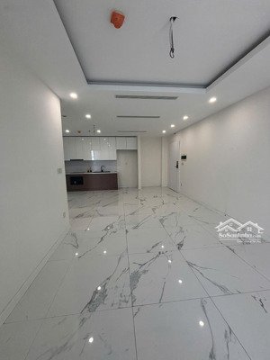 lộ diện căn 3pn góc 98m2 mới tinh 100% giá chỉ 17tr/tháng tại sunshine city - em hoàng 