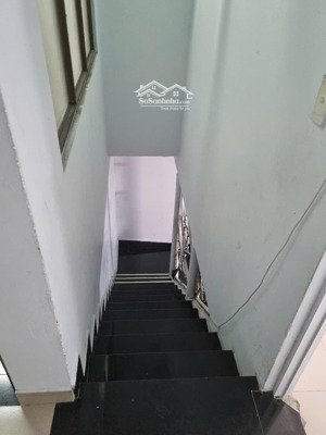 cho thuê nhà riêng tại phố thạch lam, tân phú, 15 triệu, 160m2, giá siêu hời