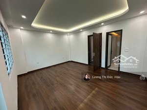 bán nhà riêng -việt hưng-ngô gia tự-thang má- 6 tầng- nhà mới ở ngay đỉnh cao- ô tô -9,3 tỷ