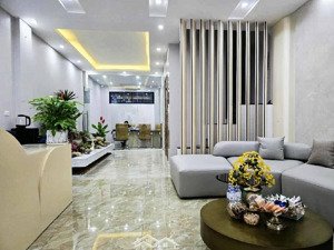 bán căn liền kề ở 90 nguyễn tuân, 75m, 5 tầng, 42 tỷ. làm văn phòng.