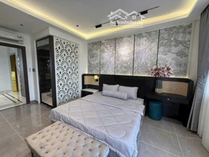 bán nhà 3 tầng đẹp hẻm 468/ phan văn trị ngag 8m 120m2 khu quân đội chỉ 17.5 tỷ. 