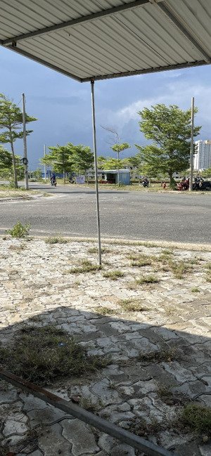 bán nhanh lô đất đối diện trường học quốc tế liên cấp sát cocobay đà nẵng