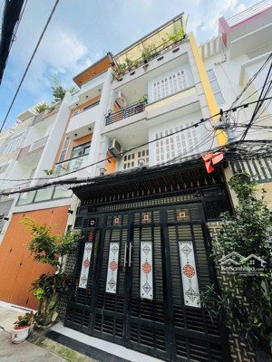 chính chủ cần bán nhà đang cho thuê 26tr/th tại đường cao đạt-quận 5 giá 4tỷ660/ 64m2 sổ hồng riêng