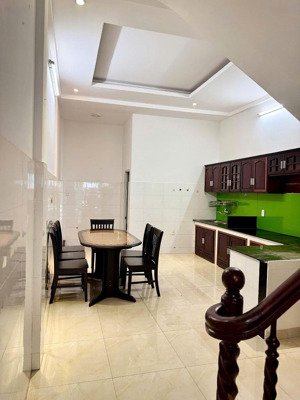sập hầm,mặt tiền đường 7m5 sát chợ hải châu chỉ đúng 10mét ,giá rẻ hơn trong hẻm/ nhà đất tứ chiến