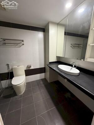 Bán nhà Láng Hạ, Ba Đình, ngõ thông ô tô tránh, 65m2, 5 tầng, chỉ 24 tỷ