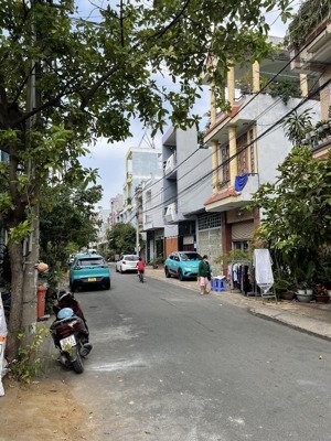 nhà 01 trệt 02 lầu khu dân cư d2d (sổ hồng riêng thổ cư - hoàn công)