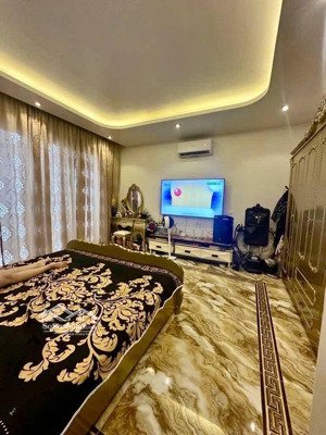 bán nhà đường bưởi ba đình dt: 73m2 4t mt5m giá nhỉnh 17 tỷ tặng full nội thất cao cấp !