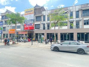 bán shophuose, winhomes gen city,2 mặt tiền .dt 5x22 xd 4 lầu,có sổ hoàn công,nhận nhà ngay