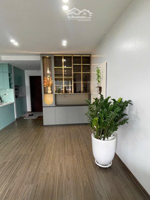 3 ngủ 2 vệ sinh , nội thất mới tinh sang xịn hiện đại sổ sẵn giao dịch . chính chủ 