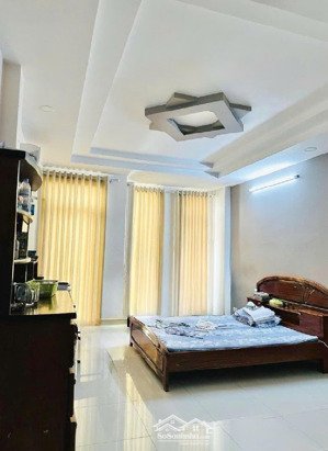 nhà đẹp 4 tầng ngang 4.1m gần bắc hải trung tâm tân bình