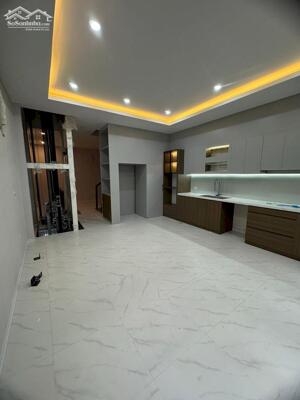 Bán nhà 6 tầng thang máy ô tô đỗ cửa khu phân lô tại phố Vương Thừa Vũ, Thanh Xuân