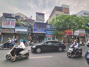 bán nhà quan hoa-trung tâm cầu giấy-dt 50m2-ôtô ngủ trong nhà-ngõ thông rộng kinh doanh nhỉnh 16tỷ