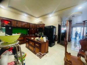 chính chủ cần bán nhà biệt thự đường đào duy anh, p. 9, quận phú nhuận. dt 106m2 giá 18 tỷ chốt