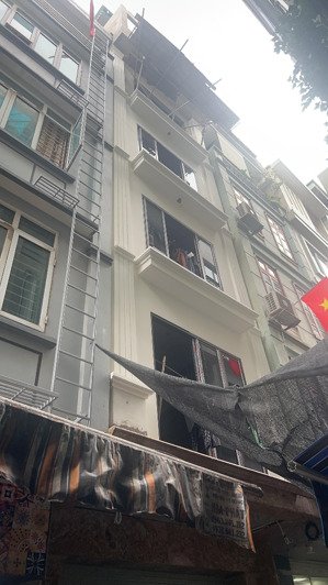 bán nhà riêng trần quốc hoàn, cầu giấy dt 41m2 mt 4m 7 tầng thang máy gara ô tô kinh doanh ở sướng