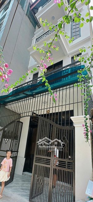 chính chủ cho thuê nhà 4 tầng ngõ 79 đội cấn 30m2x4t giá 11tr/th lh 