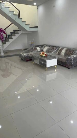  BÁN NHÀ ĐƯỜNG 17A DÃY PHỐ HƯNG GIA KHU MINH LINH P5 VĨNH LONG (NAY LÀ PHƯỜNG THANH ĐỨC)