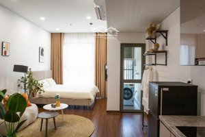 không mua sẽ tiếc - ch studio tòa m1 sẵn sổ, full nội thất, ban công đn, có khách thuê giá bán 2tỷ1