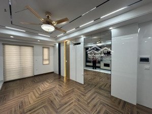 bán nhà trần duy hưng- lô góc - mặt tiền 5 m - 6 tầng thang máy- kinh doanh đỉnh cao-gara oto .