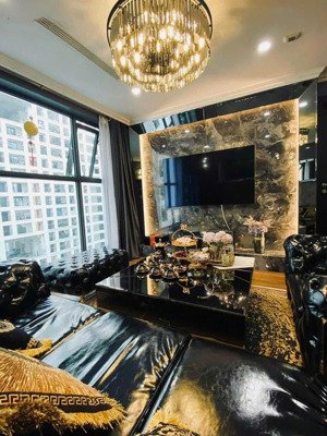 chính chủ nhờ em bán căn hộ 3pn 108m2 giá 6,7 tỷ tại sunshine garden đảm bảo rẻ nhất có sổ đỏ