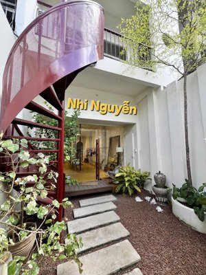 nhà sân vườn mặt tiền - nguyễn cư trinh, quận 1