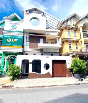 biệt thự góc 2 mặt tiền trần thiện chánh, p. 12, quận 10