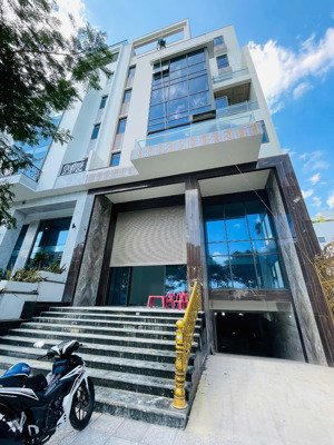 cho thuê toà nhà mới 100% trần quý kiên, quận 2, dtsd 1500m2, pccc, thang máy đầy đủ