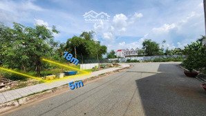 đất 5x18m ngay khu công viên an tây hồ. chủ kẹt bán gấp