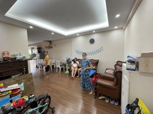 cần cho thuê căn hộ 86m2 full nội thất giá 9,5tr tại toà c2 xuân đỉnh