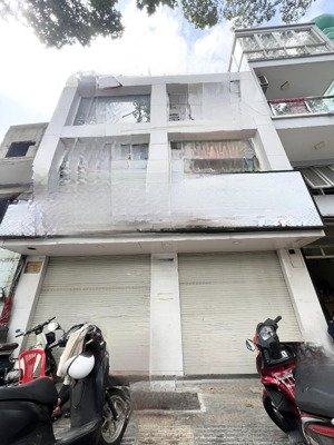 cho thuê nhà mặt tiền quận 1 vị trí đắc địa trần hưng đạo quận 1