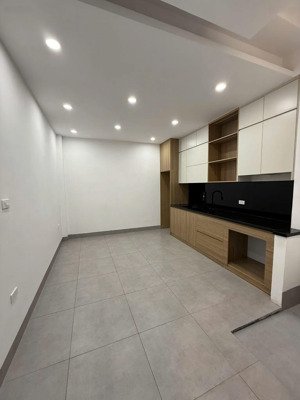 nhà nguyên căn ngọc hồi thanh trì - ô tô đỗ cửa - 5 tầng thang máy