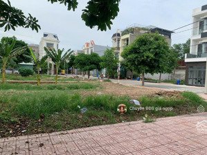 bán gấp lô đất ở p.tân đông hiệp ngay trung tâm ytế dĩ an . dt 72m2 gía chỉ 2,35 tỷ - sổ hồng riêng