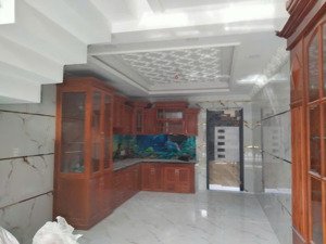 bán nhà 1 xẹc đường đính nghi xuân hẻm 8m đúc 4 lầu