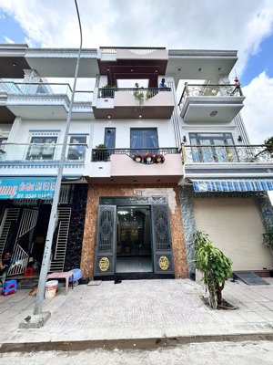 bán nhà bình chuẩn thuận an bình dương nhà hoàn công nhà mới 100%