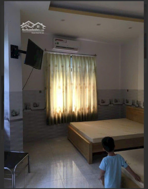 bán mặt tiền nguyễn huệ, 3 mê, 6pn, 6wc. làm homstay, kinh doanh. lh: 