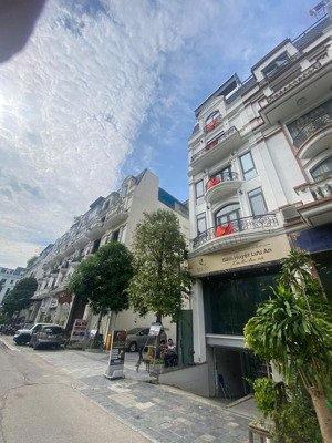 siêu phẩm tòa nhà liền kề-kd duy tân-dịch vọng hậu- cầu giấy-110m2-lô góc-7 tầng-thang máy-55 tỷ