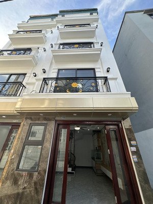 cực hiếm- bán nhà tổ 10 yên nghĩa, hà đông - dt 34,2m2 - giá 4ty69 - ngay kđt đô nghĩa , đh phenika