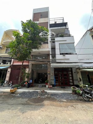 bán cặp nhà mặt tiền thành công (8,3mx17,7m) 2 lầu hướng nam mát mẻ- chỉ 27 tỷ