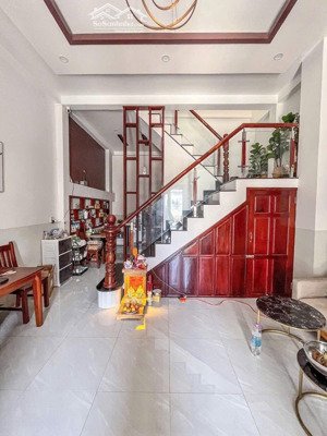 bán gấp nr 2pn, 3wc, 48m2 tại lê hồng phong, q10, hcm giá 2,88 tỷ
