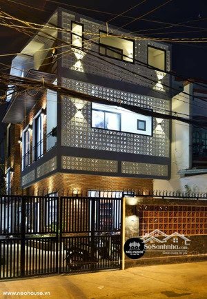 nhà 2 mt võ thị sáu, q1 10x17m, 3 lầu giá chỉ 55 tỷ nhà thật gần hai bà trưng