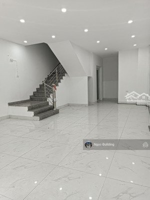 cần cho thuê gấp nhà liền kề 90 nguyễn tuân. dt 76m x 6,5t. giá 45 triệu