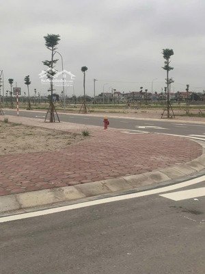 đất nghĩa trụ - cận kề vinhomes ocean park 2 90m2, đường rộng 10m, vỉa hè 4m