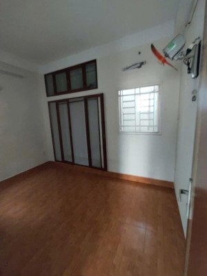 cho thuê nhà đẹp 3 lầu tây thạnh 5pn, giá mềm!