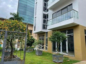 chính chủ cần bán nhanh căn góc liền kề 5 tầng phạm văn đồng đối diện bộ công an 188m2 giá 41 tỷ
