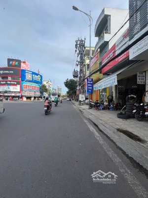 bán nhà 3 tầng mặt tiền đường thái nguyên ngay mã vòng trung tâm thành phố lh 