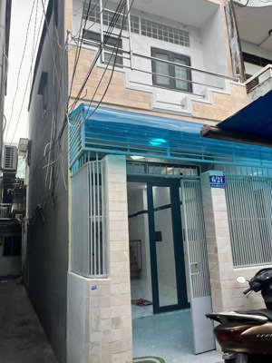 chính chủ cho thuê nhà nguyên căn tại số 6/... đường phạm văn đồng, phường 3, quận gò vấp