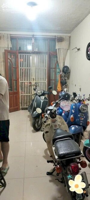 Cho thuê nhà ngõ Vạn Kiếp, Hai bà Trưng, 33m2, 4 tầng, 9tr