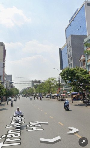 chào bán nhà mặt đường trần nguyên hãn - ngang rộng dễ nhận diện thương hiệu, đang có hđ thuê