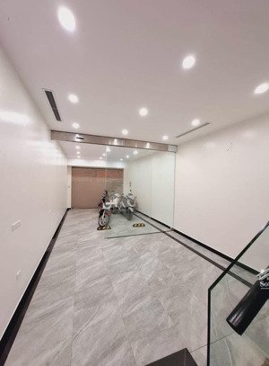 bán nhà mp chính bạch thái bưởi văn quán, 87mx6 tầng, thang máy, kinh doanh,tiếp giáp nguyễn khuyến