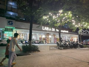 đẹp! cho thuê nhà mặt phố nguyễn cơ thạch, dt 300m2, mặt tiền 25m,vỉa hè rộng, vị trí kd siêu đỉnh.